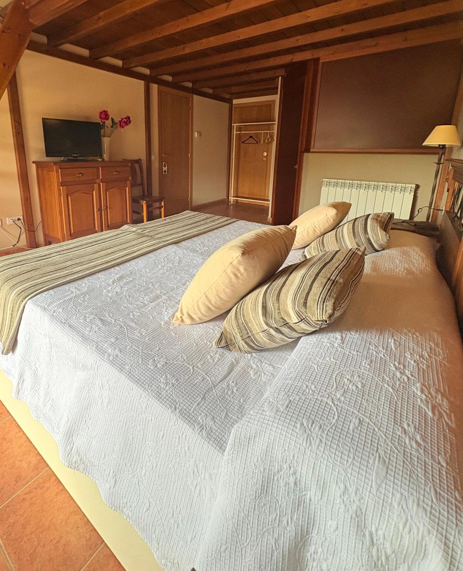 Hotel Guara Inluka Las Almunias المظهر الخارجي الصورة