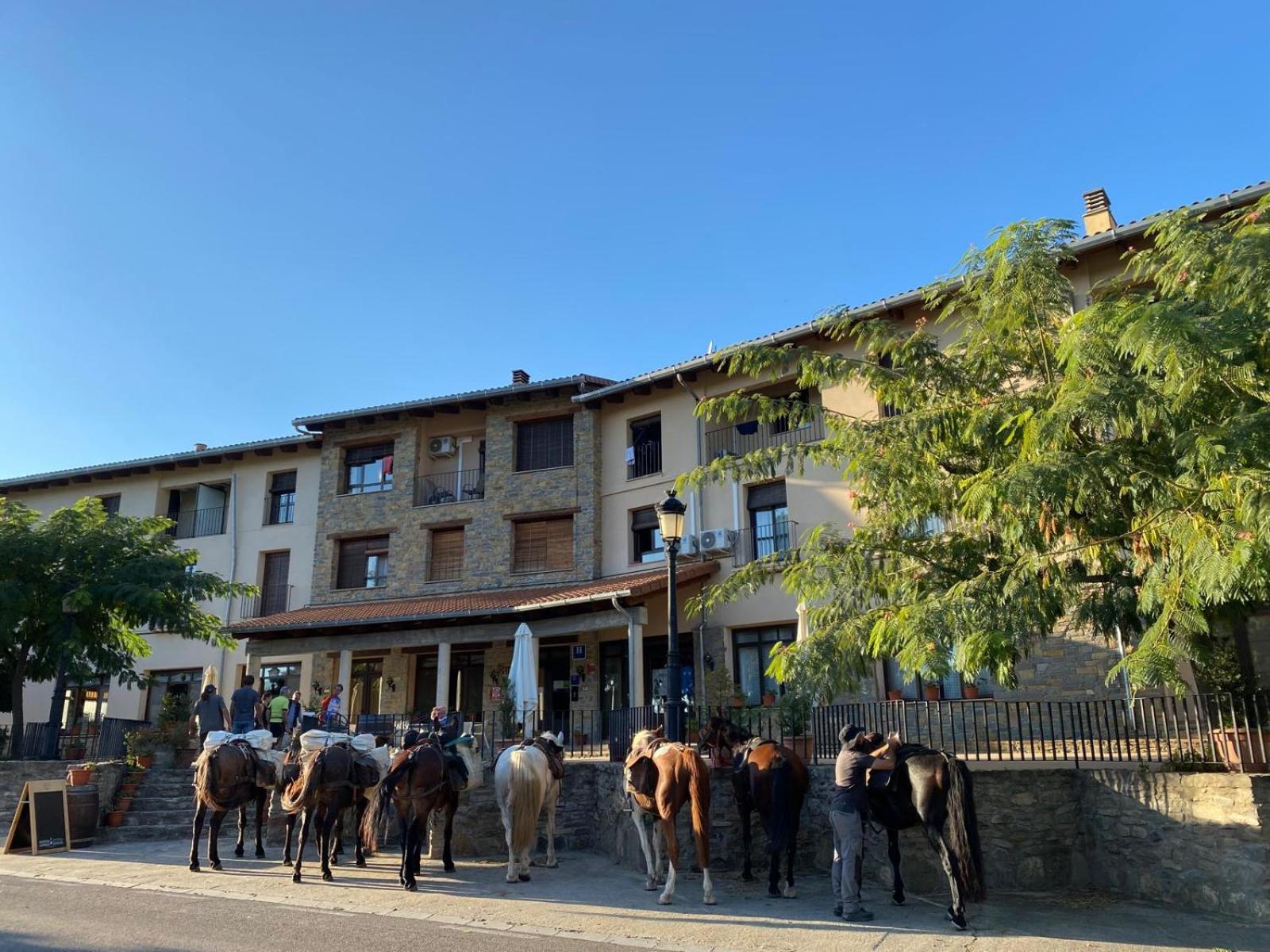Hotel Guara Inluka Las Almunias المظهر الخارجي الصورة