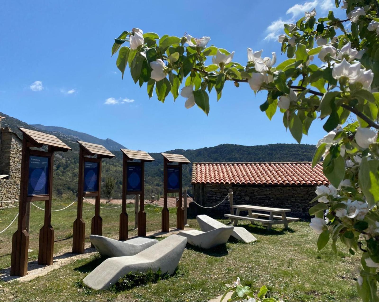 Hotel Guara Inluka Las Almunias المظهر الخارجي الصورة